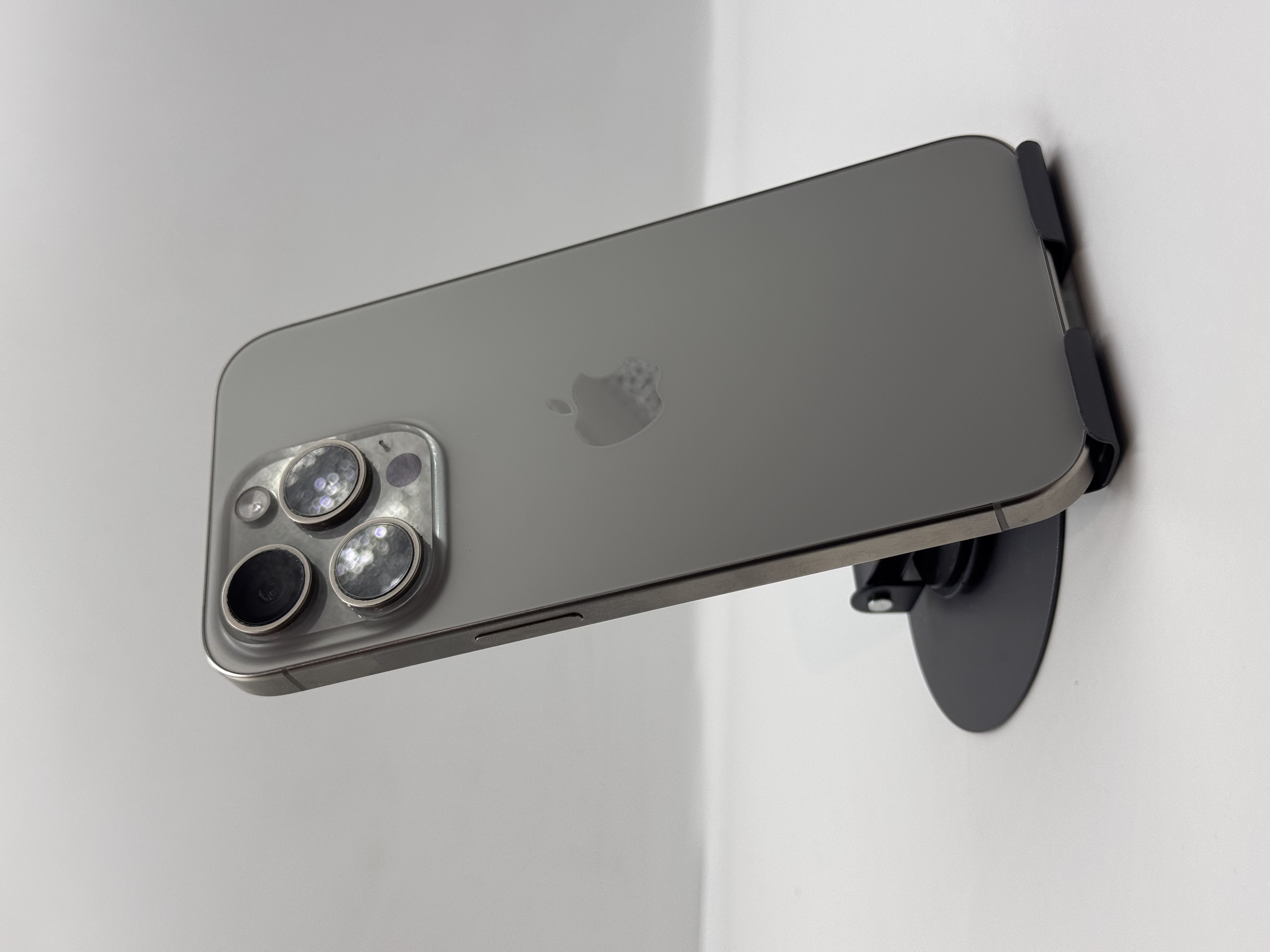 iPhone 15 Pro