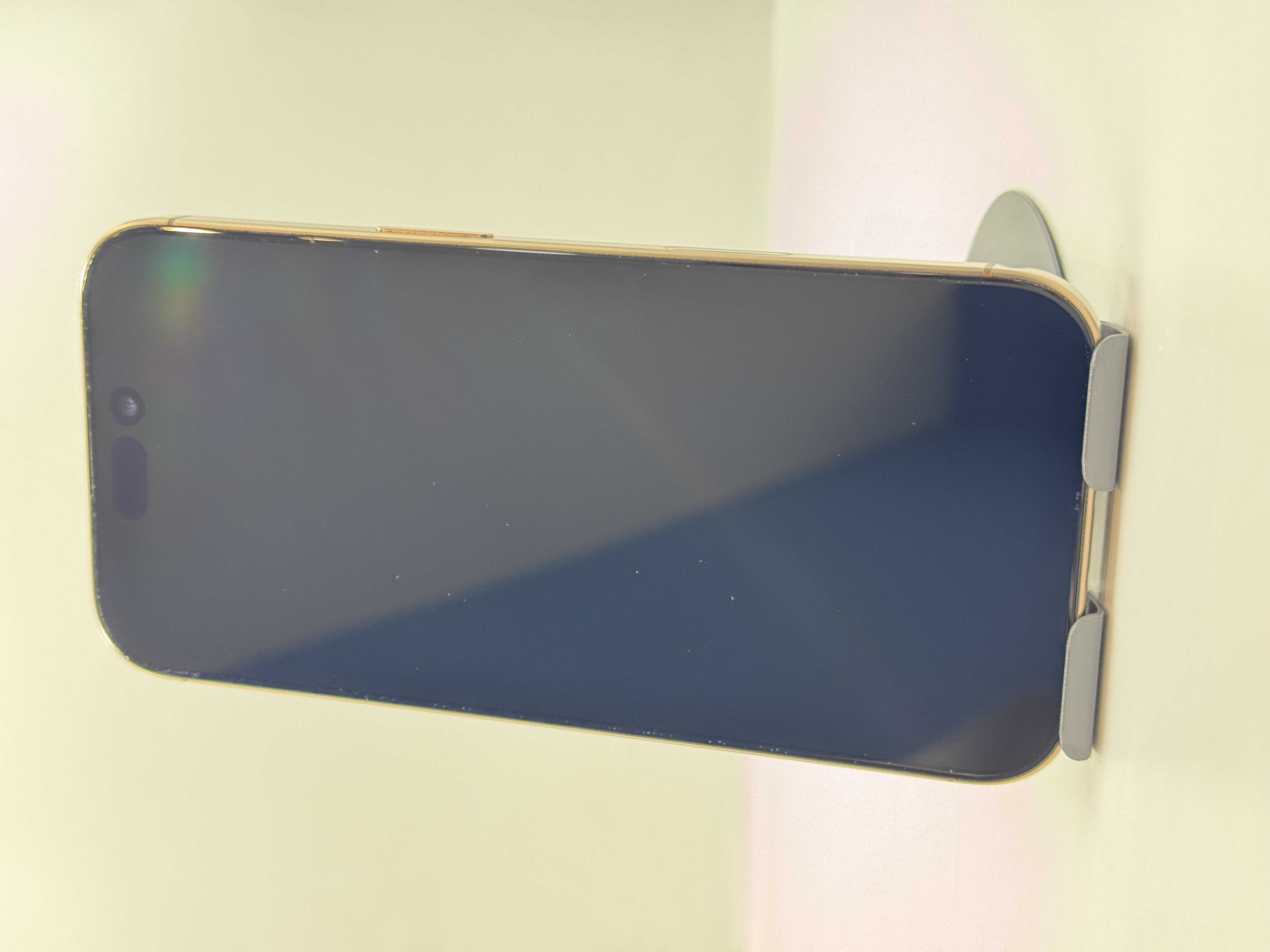 iPhone 16 Pro
