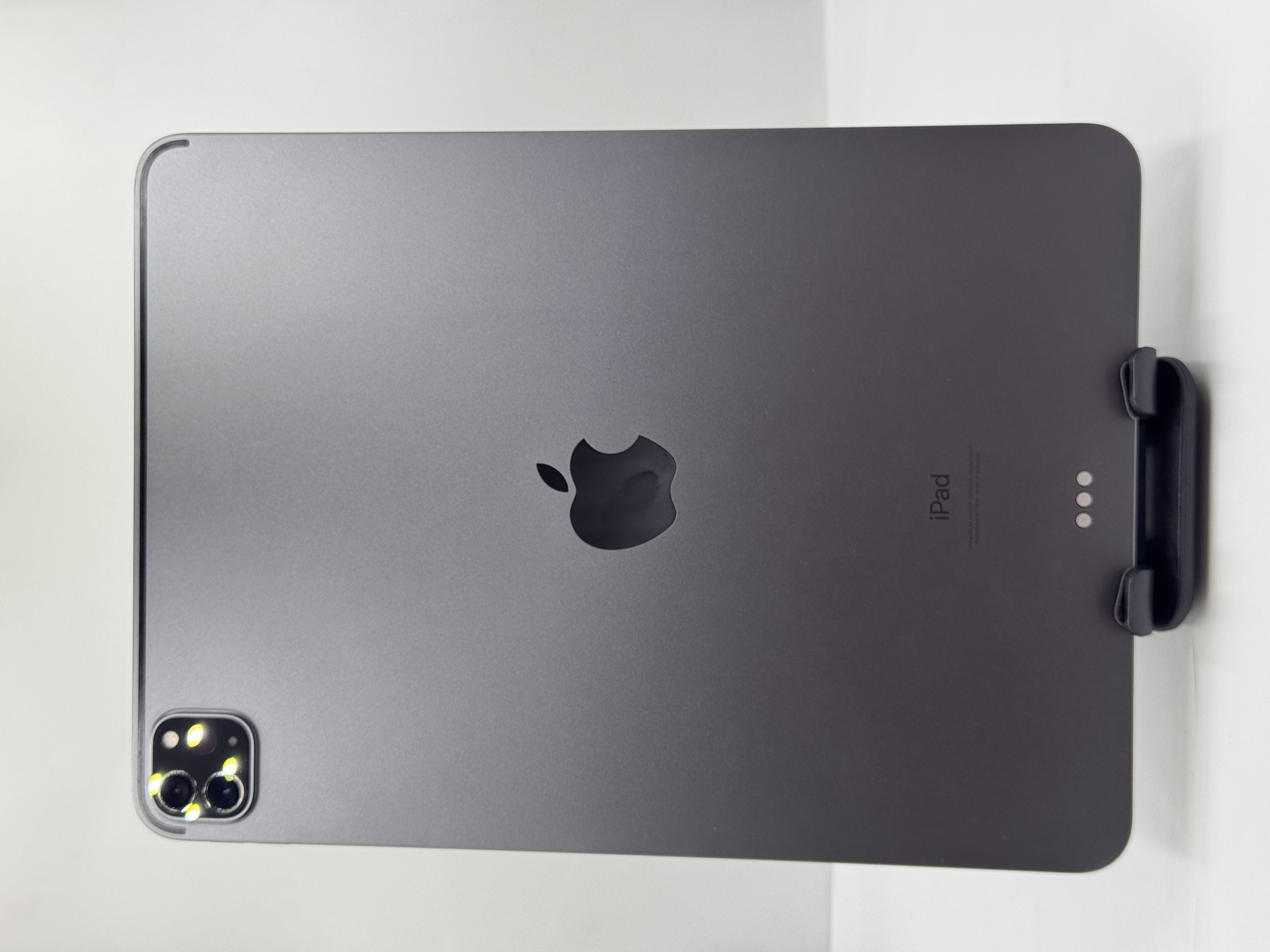 Apple iPad Pro 11-inch 3rd Gen M1